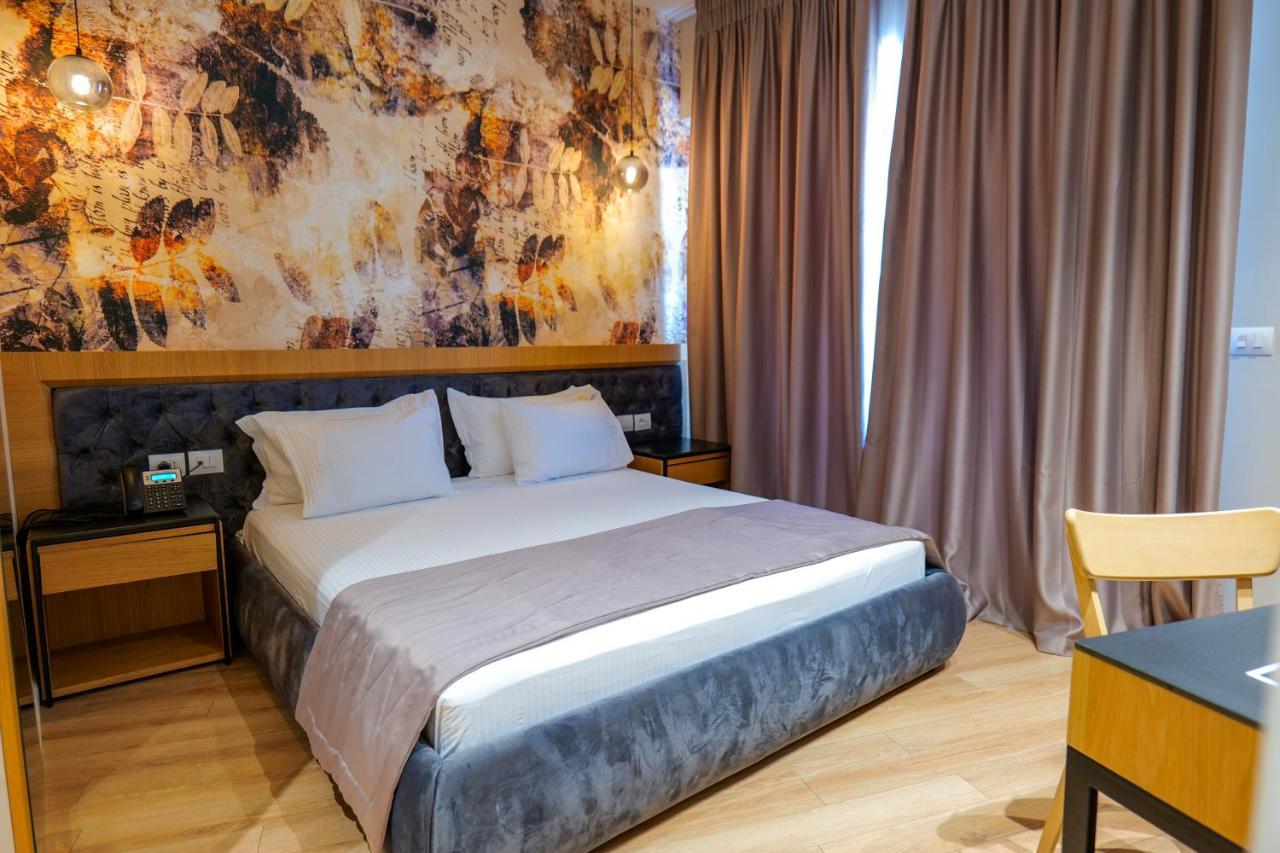 Hotel Lord Tirana