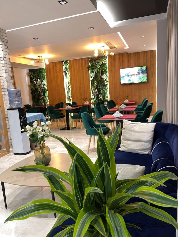 Hotel Lord Tirana Vore